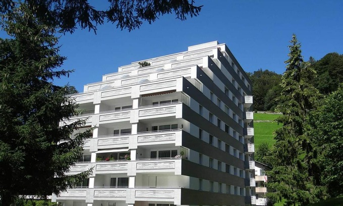 Engelberg Apartment | Cosy apartment for 3 guests with WIFI, TV, balcony, pets allowed and parking