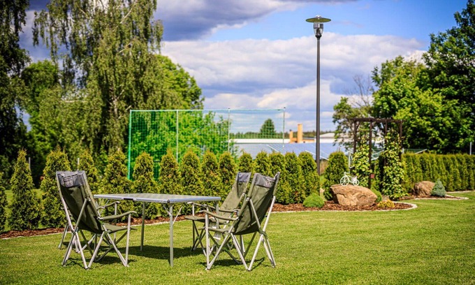 Arnoltice Apartment | Cozy 4-Person Apartment with WIFI, Terrace & Parking