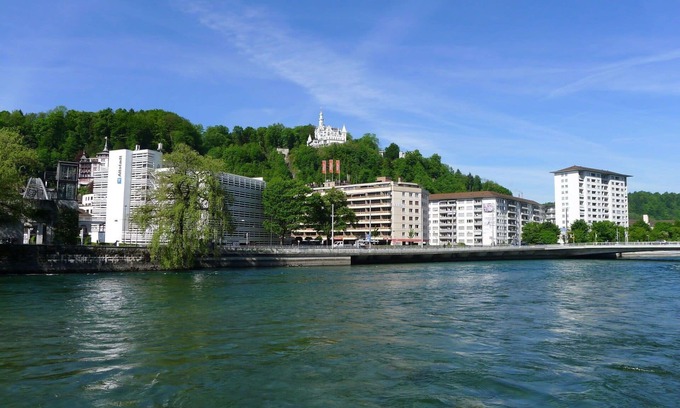 Lucerne Apartment | Cozy Apartment for 4 with Lake View, Balcony & Parking
