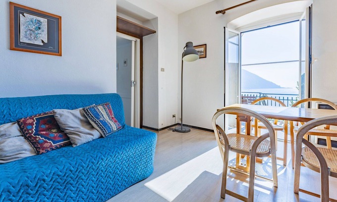 Pontedecimo Apartment | Cozy Apartment with Ocean View Near Portofino for 4 Guests