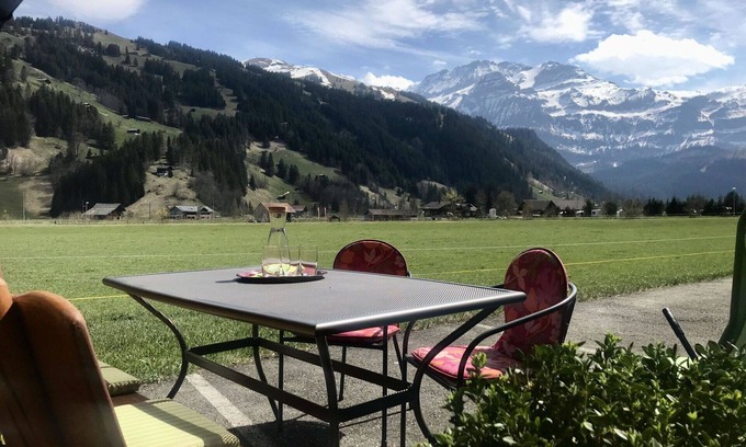 Lenk Apartment | Guest Rated: Impressive Apartment for 4 with Wifi & Balcony