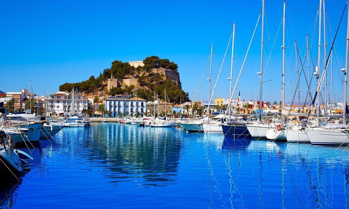 Vergel Apartment | Cozy Apartment with Pool, Ocean View & WiFi for 4 Guests