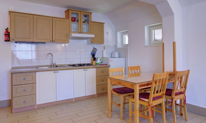 Bohinjska Bistrica Apartment | Cozy Apartment with Balcony, Pets Welcome & Panoramic Views
