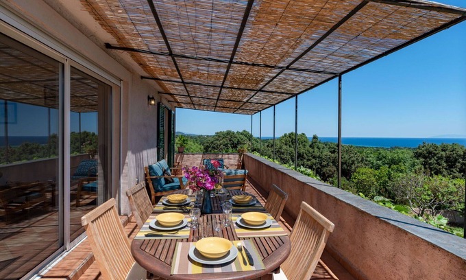 Cervione Apartment | Comfortable Apartment for 6 with Ocean View & Pet Friendly