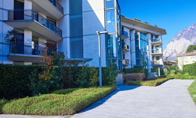 Lecco Apartment | Spacious Apartment for 6 with WIFI, Lake View & Parking