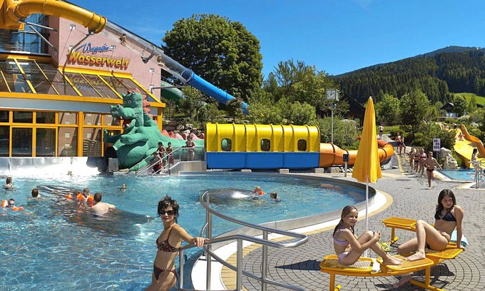 Wagrain Apartment | Cozy Apartment for 6 with WIFI, Terrace & Pet-Friendly Stay