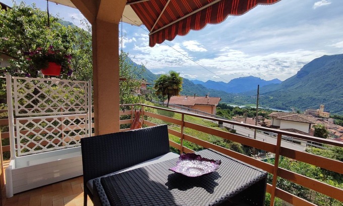 Corrido Apartment | Cosy apartment for 6 people with WIFI, TV, patio and pets allowed