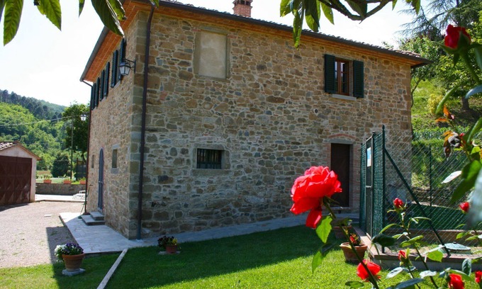 Monte San Savino Apartment | Ideal Apartment for 7 Near Arezzo with WIFI & Parking