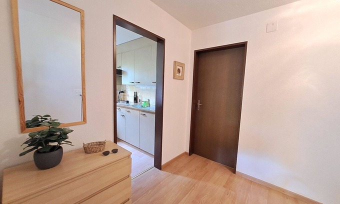Zweisimmen Apartment | Cozy Retreat for 6 with WIFI, Balcony & Spa Amenities