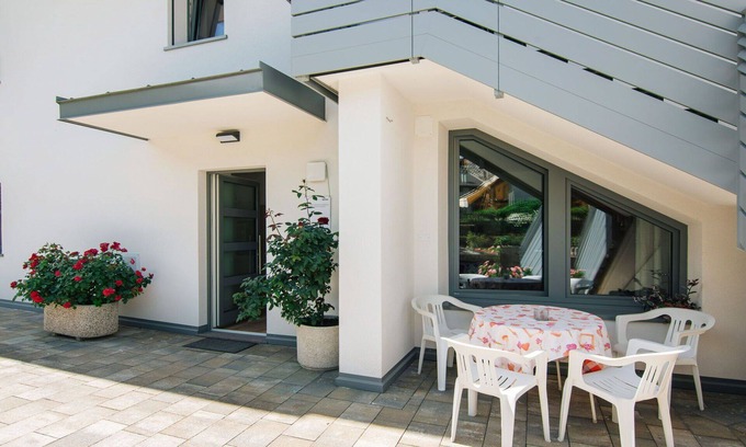 Caldonazzo Apartment | Cozy Apartment with Lake View, WiFi & Parking for 4