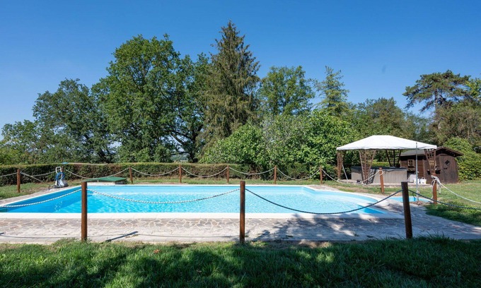 Azzano d'Asti Villa | Pet-Friendly Villa with Pool, Ocean View & 10/10 Guest Rating