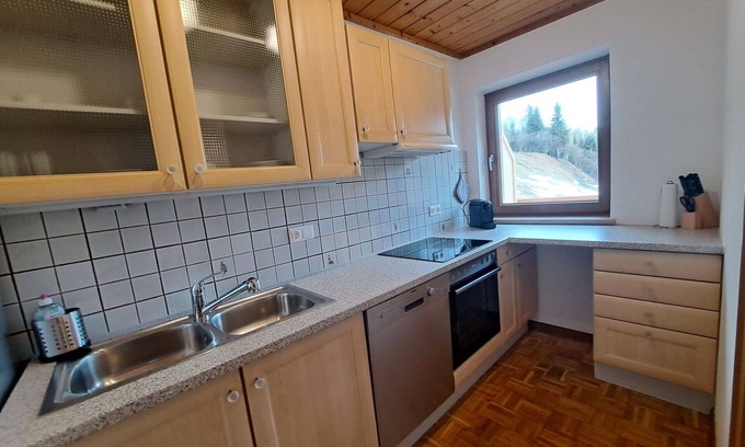Wildschoenau Villa | Charming Apartment in Villa with Balcony & Free WiFi