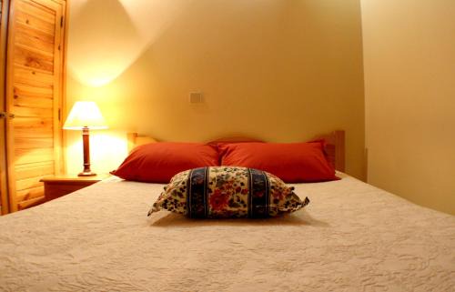 Seia Apartment | Charming Apartment in Seia with Welcoming Fireplace