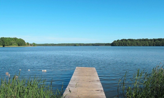 Dobbertin House | Charming Villa Apartment for 4 with Lake View & Pet Access