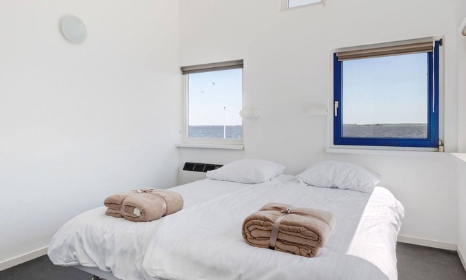 Anjum House | Cosy apartment in villa for 6 guests with WIFI, A/C, TV, terrace and parking