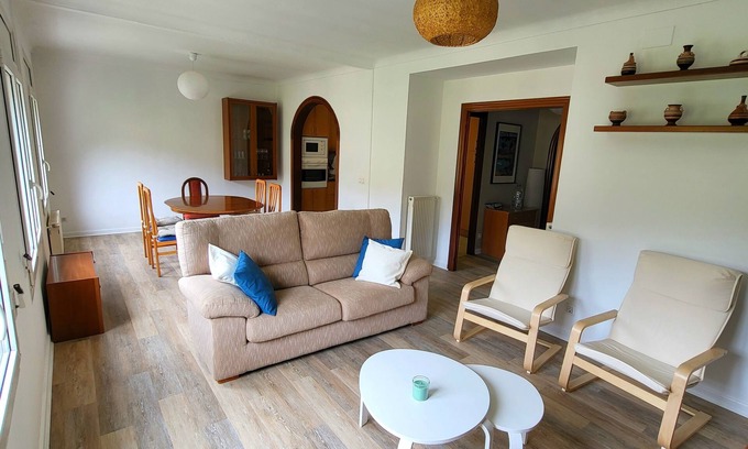 Portbou Apartment | Inviting Apartment Near Costa Brava Beach - Rated 10/10