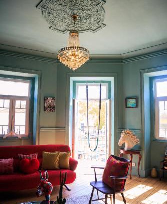 Coruche Apartment | Cozy Coruche Retreat with Oceanfront Views and Breakfast