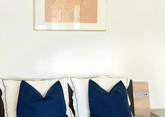 Lausanne Apartment | Charming Cosy Appartment: Child-Friendly Getaway Awaits!