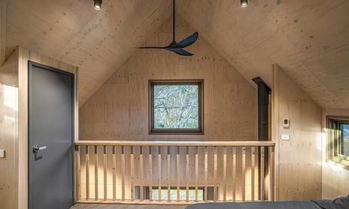 Dargo Cabin | Cozy Cabin Near Mount Hotham with Kitchen & Family-Friendly