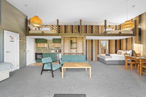 Rathfeigh House | Inviting Ashbourne Log Cabin No4 - Family Friendly Getaway