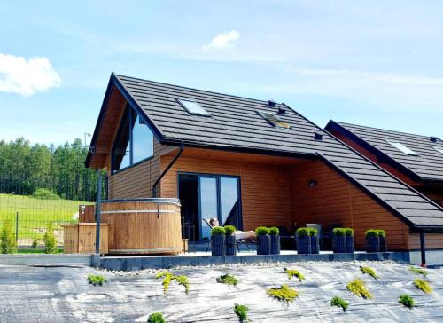 Czorsztyn Ski Chalet | Cozy Cabins with Private Sauna, Hot Tub & Scenic Views