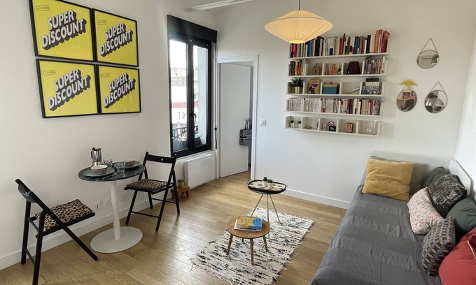 Romainville Apartment | Cozy Carnot: Family-Friendly Retreat Near Central Paris