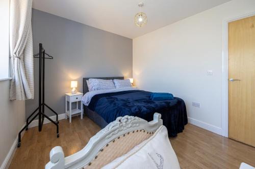 Chorlton-on-Medlock Apartment | Cosy, Central 2 Bed flat parking