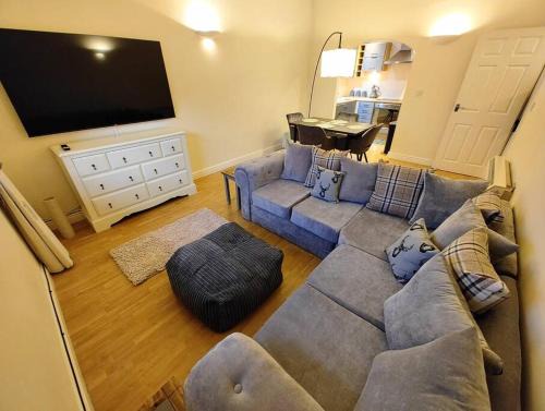 Nantwich Apartment | Modern Apartment in the Heart of the City, Family-Friendly