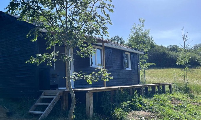 Vigeville Ski Chalet | Chalet Retreat Surrounded by Nature - Family Friendly Escape