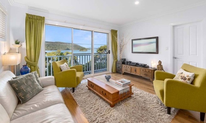 Cheero Point Cottage | Inviting Cottage Overlooking Hawkesbury with Private Jetty