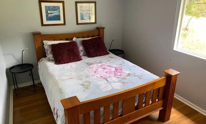 Peaceful Bay House | Inviting Cottage Near South Coast Beaches and National Park