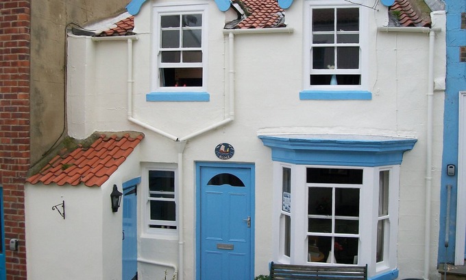Staithes Cottage | Charming Cottage Retreat in Staithes with Ocean Views