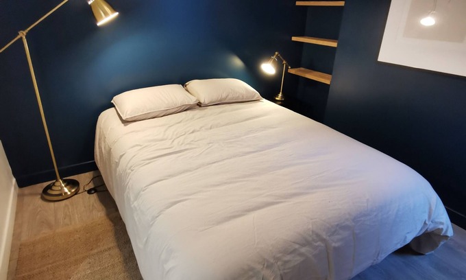 Saint-Nicolas Apartment | Inviting F2 Hotel Near Hyper Centre Ville with Pool & Ocean View