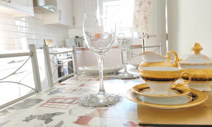 Long Eaton House | Comfortable Family Retreat in Long Eaton, Nottingham