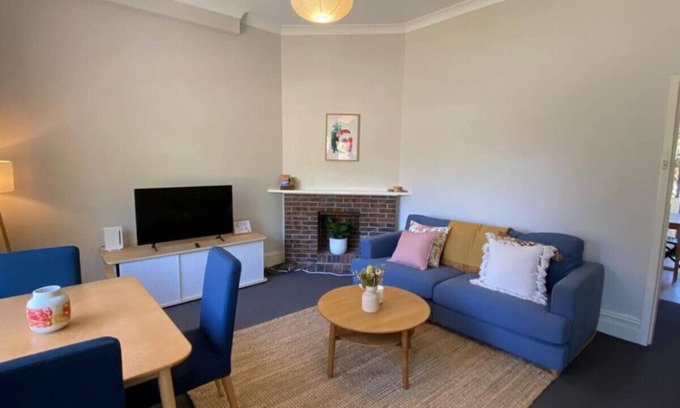 Fremantle Apartment | Cozy Home Near Restaurants and Shops with Family Amenities