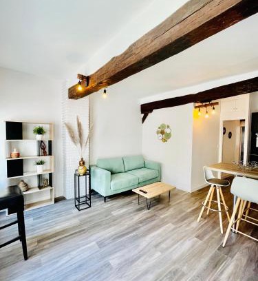 Chartres Apartment | Pet-Friendly Retreat at Cosy Home Muret - Family Friendly