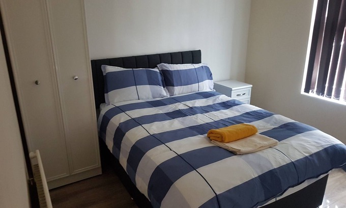 Bootle House | Comfortable Homes: Ideal for Groups with Unique Amenities