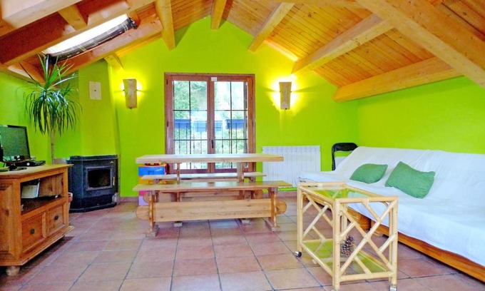 Belsierre House | Cozy 2-Bedroom House with Balcony & Wifi in Belsierre
