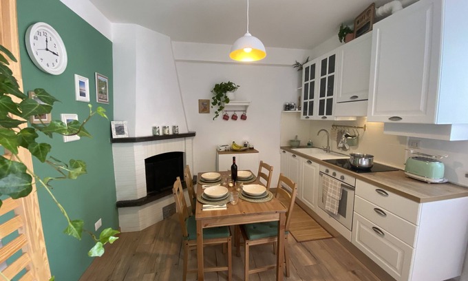 Foligno House | Charming House with Rooftop Views in Historic Centre