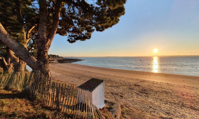 Ambon House | Inviting House Near Gulf of Morbihan, 5 Min to Beach