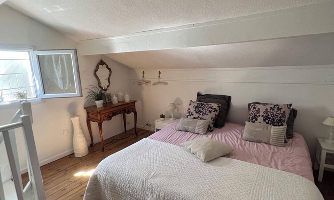 La Valbarelle House | Cosy little house with terrace