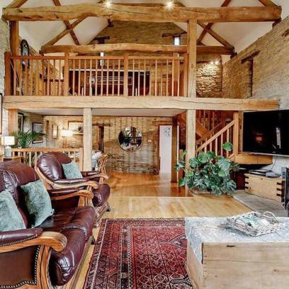 Blaisdon House | Cozy Grade II Listed Barn: Pet & Child Friendly Retreat