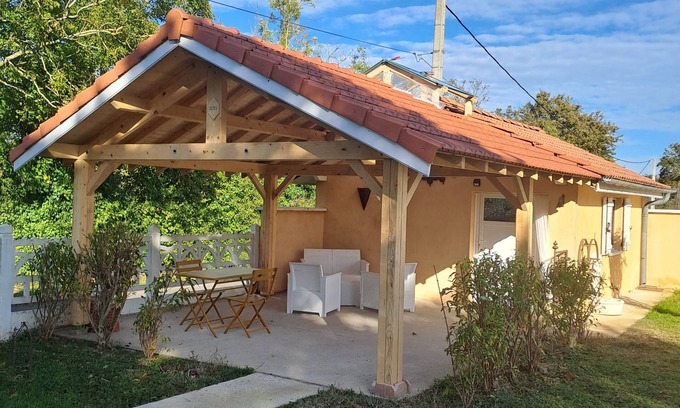 Saint-Paul-de-Varax House | Inviting Maisonette with Pool & Family-Friendly Amenities