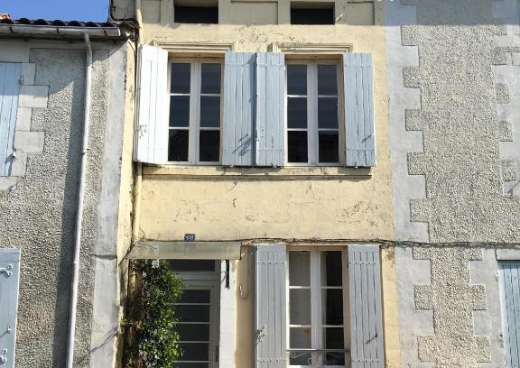 Gontaud House | Inviting Medieval Village House in Monségur for Families