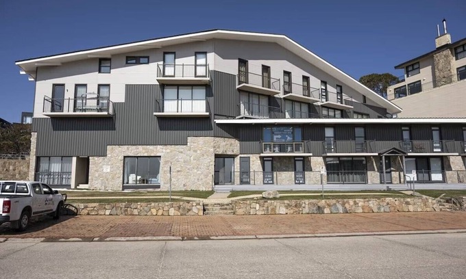 Mount Buller House | Inviting Mount Buller Apartment in Village Center with Kitchen
