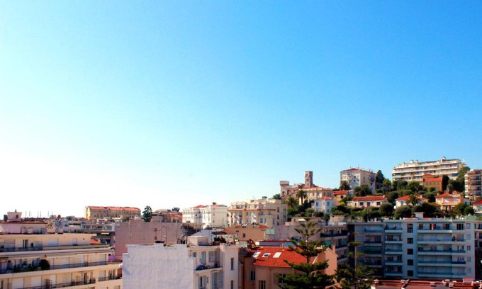 Gambetta Apartment | Cozy Getaway Just 5 Minutes from the Beach