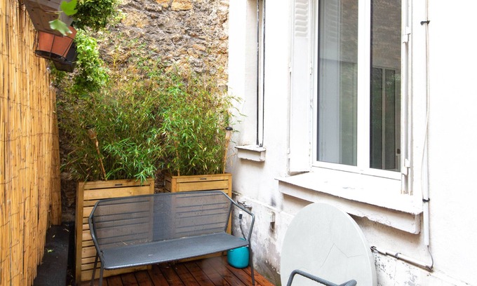 Croulebarbe Apartment | Cozy Retreat Near Jardin des Plantes with Spa & Breakfast
