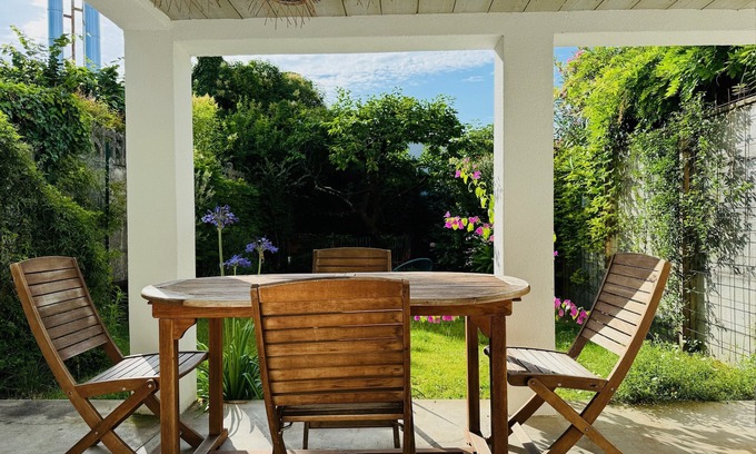 Saint Augustin Apartment | Cosy outbuilding 200 m from streetcar & CHU