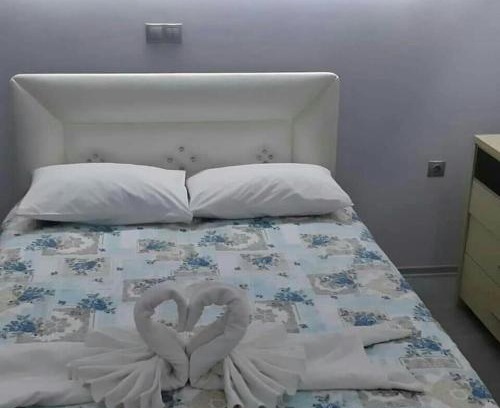 Kasustu Apartment | Cozy Park Apartment: Oceanfront Escape with Hot Tub