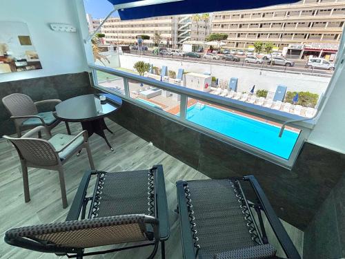 Playa del Ingles Apartment | Cosy Pool View Apartment Tinache